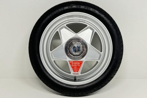 No Reserve: Ferrari Testarossa Tool Kit, Jack, and Center-Lock Spare Wheel