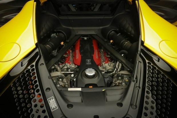 2021 Ferrari SF90 Stradale Assetto Fiorano
