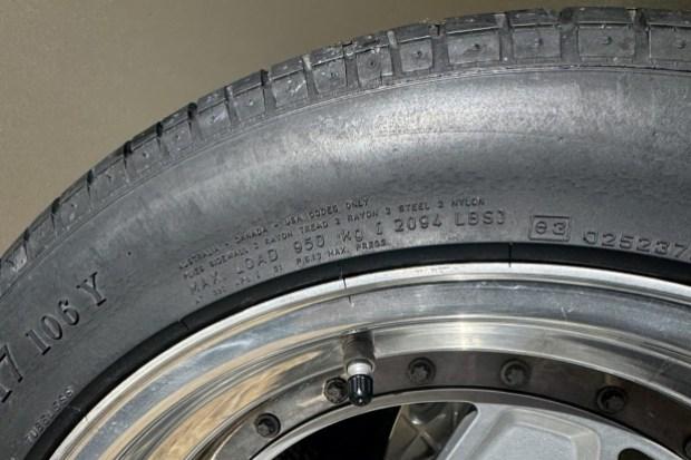 17×8″ and 17×13″ Ferrari F40 Wheels by Speedline