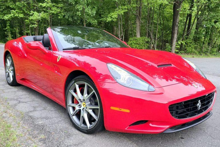 2010_ferrari_california_20250425_193116-40155