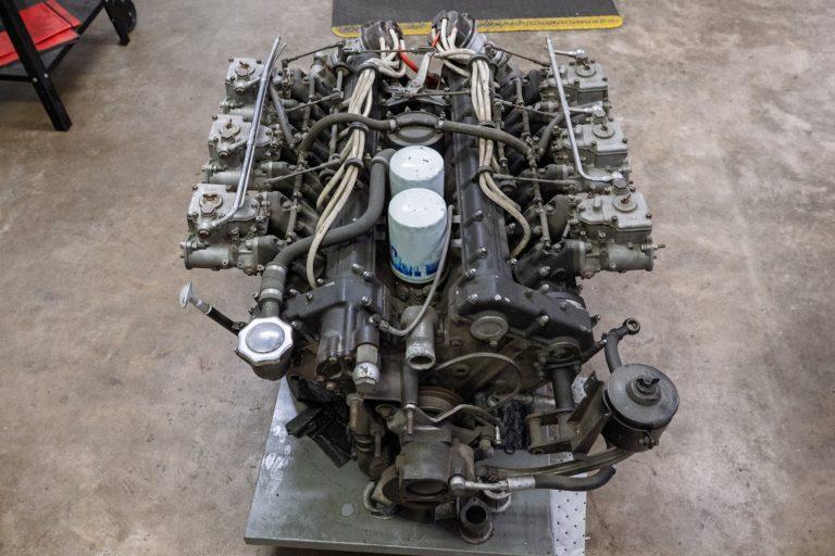 ferrari-365-gtc-4-engine-8-07939