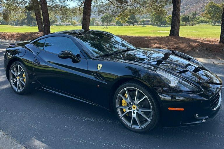 2012_ferrari_california_img_0754-84760