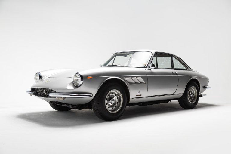 1967_ferrari_330-gtc_studio-8-75465-1