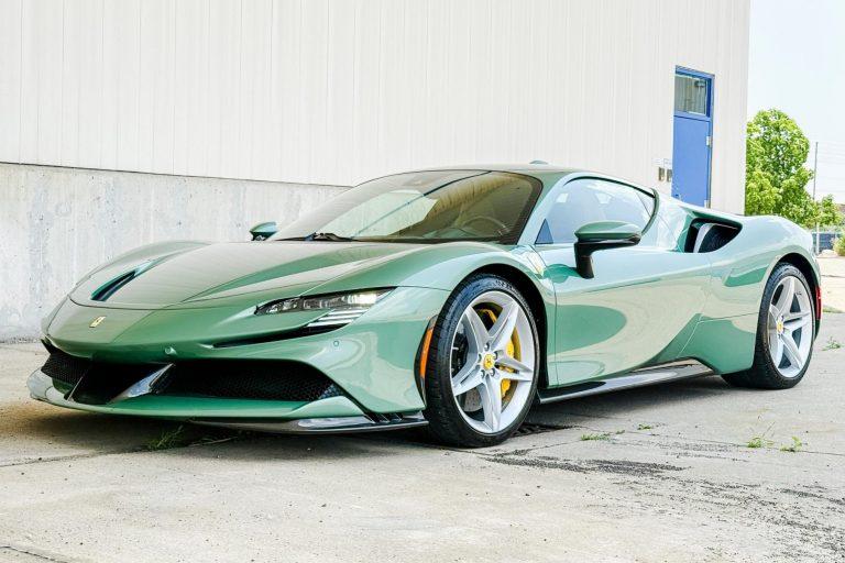 2021_ferrari_sf90-stradale_img_8807-08186
