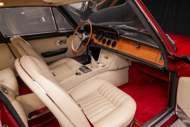 1966 Ferrari 330 GT 2+2 Series II