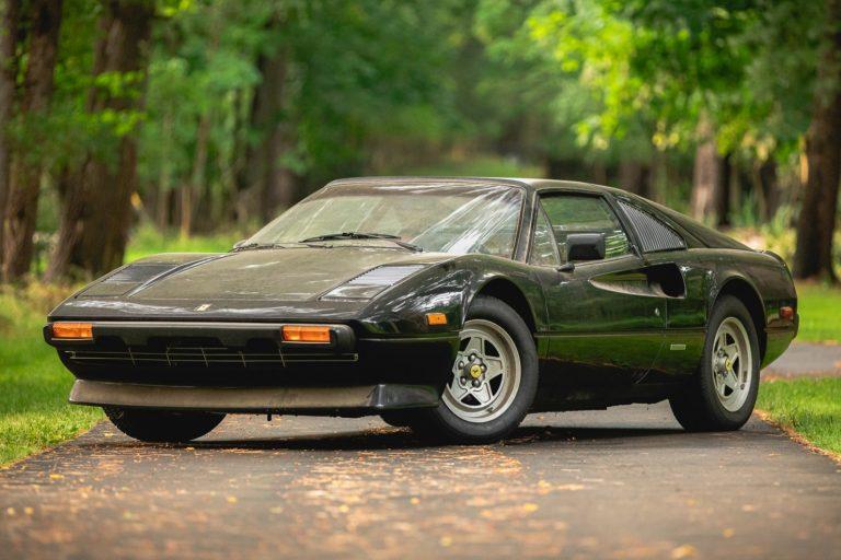 1982_ferrari_308-gtsi_25_mwny_barnfind_ferrari-7056-09584-1