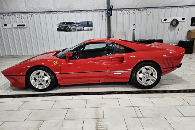 288 GTO–Style 1988 Ferrari 328 GTB