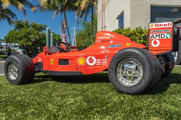 TT Toys Toys Ferrari F1-Style Electric Go-Kart