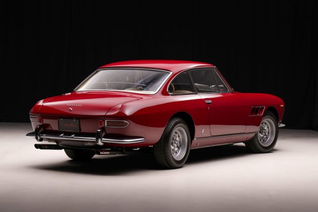 1966 Ferrari 330 GT 2+2 Series II