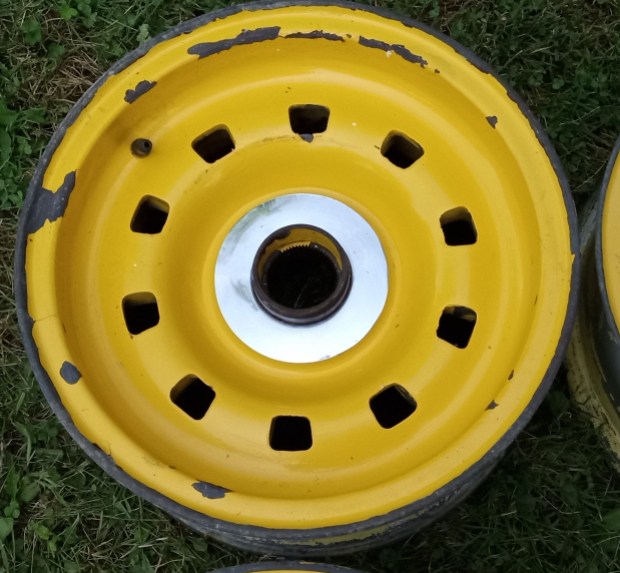 No Reserve: 14×7″ Campagnolo Knock-Off Wheels for Ferrari