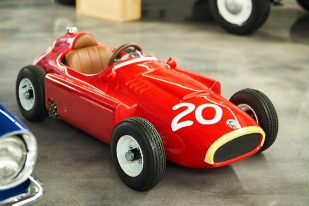 No Reserve: Heritage Racers D-50 Electric Go-Kart