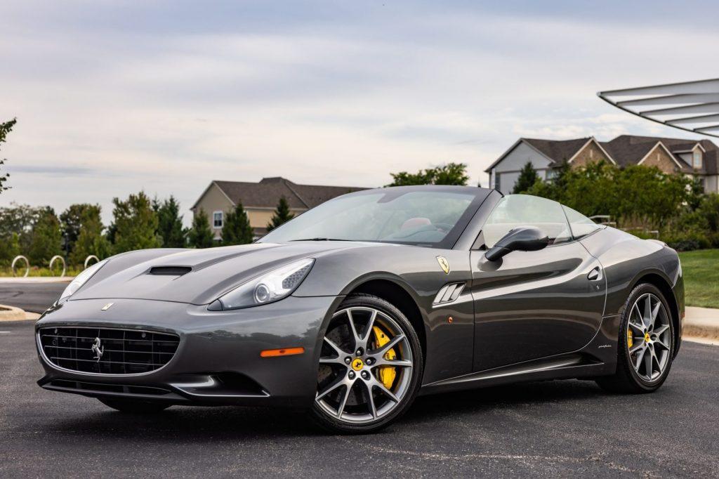 2011 Ferrari California 2011_ferrari_california_ferrari-4-of-321-37183-1