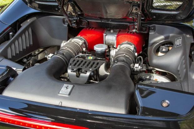 10k-Mile 2013 Ferrari 458 Spider