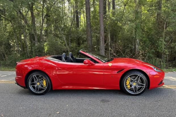 2015 Ferrari California T