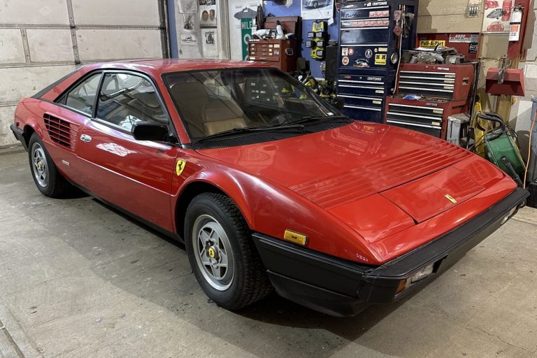 1982_ferrari_mondial-8-coupe_img_1195-33511-1