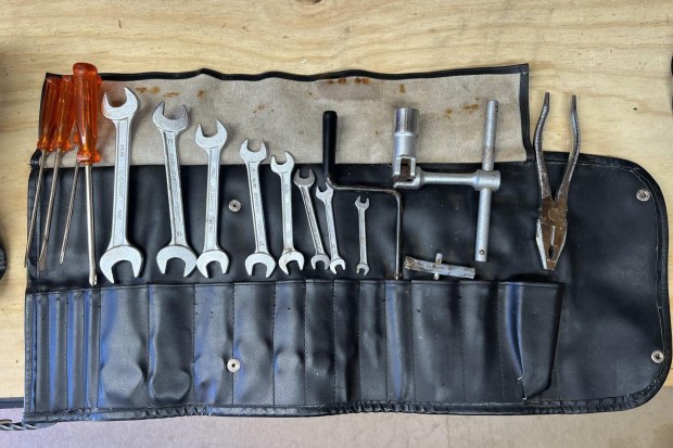 No Reserve: Ferrari Dino 308 GT4 Tool and Jack Kits