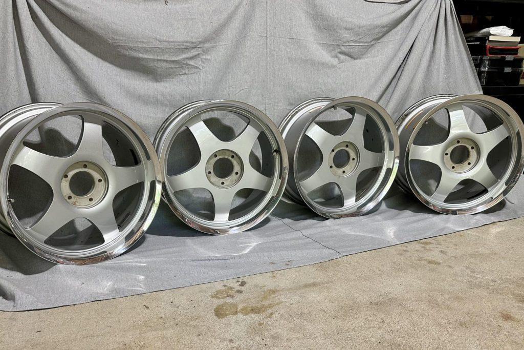 18×8.5″ and 18×10.5″ Center-Lock Wheels for Ferrari Testarossa img_9954-98994-1