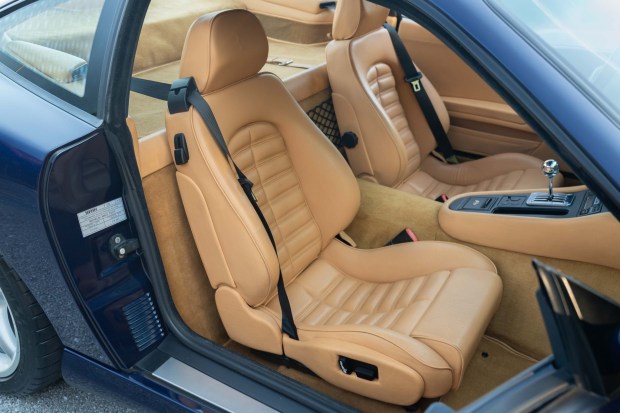 1997_ferrari_550-maranello_dsc_-2003-49412-1 19k-Kilometer 1997 Ferrari 550 Maranello