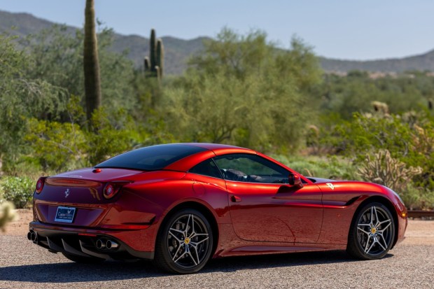 No Reserve: 18k-Mile 2016 Ferrari California T