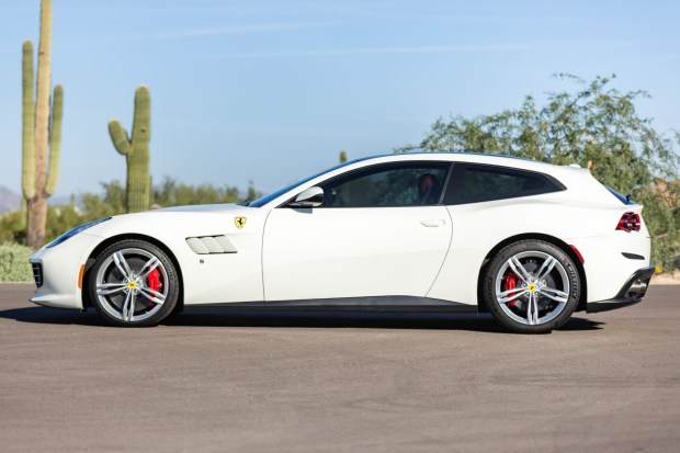 19k-Mile 2018 Ferrari GTC4Lusso V12