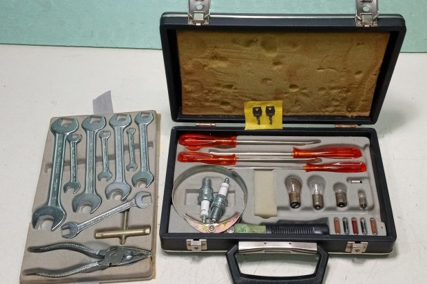 No Reserve: Ferrari 512 BB Briefcase Tool Kit, Jack, and Spare Wheel