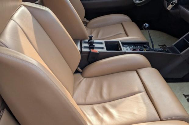 1988_ferrari_testarossa_1000063748-59103 8k-Mile 1988 Ferrari Testarossa