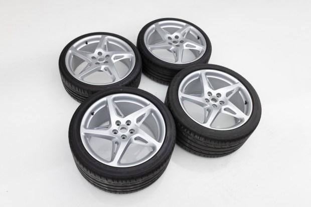 2011_ferrari_458-italia_036a3142-75398 20k-Mile 2011 Ferrari 458 Italia