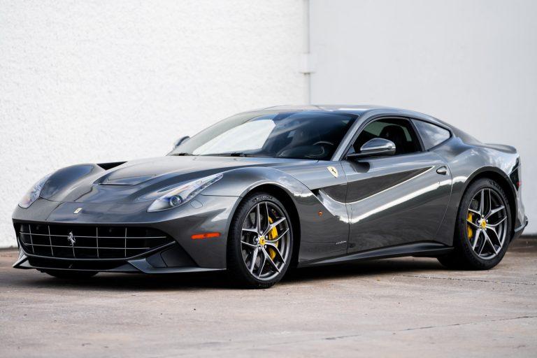 2015_ferrari_f12berlinetta_dsc09047-96721-1