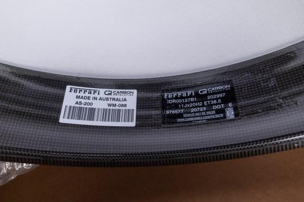20×9″ and 20×11″ Carbon-Fiber Wheels for Ferrari