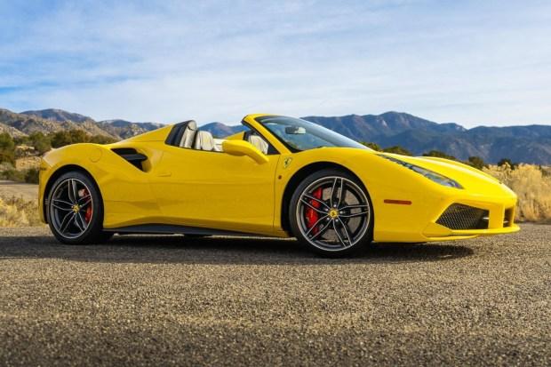 7k-Mile 2017 Ferrari 488 Spider