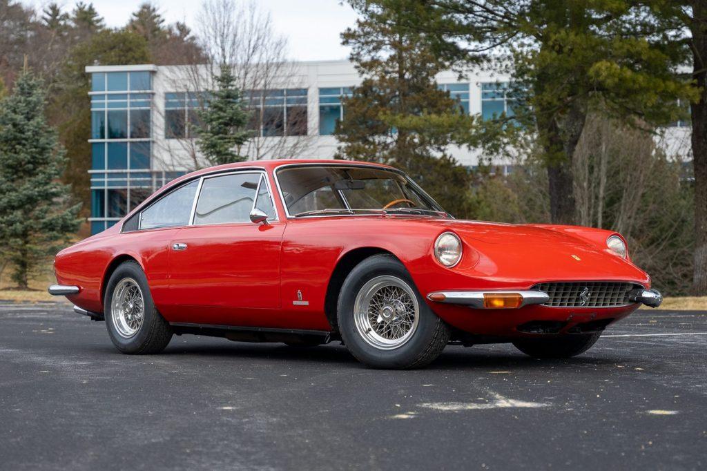 1971 Ferrari 365 GT 2+2 1971_ferrari_365-gt-22_1971-365-outdoor-shots-1-75385-1