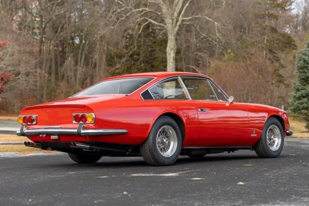 1971_ferrari_365-gt-22_1971-365-outdoor-shots-11-75857-1 1971 Ferrari 365 GT 2+2