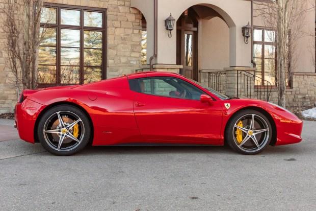 2013_ferrari_458-spider_2013_ferrari_458-spider_cd8dbd6d-f11b-4657-86ef-a344f789e225-zkheie-19961-60621-1 23k-Kilometer 2013 Ferrari 458 Spider