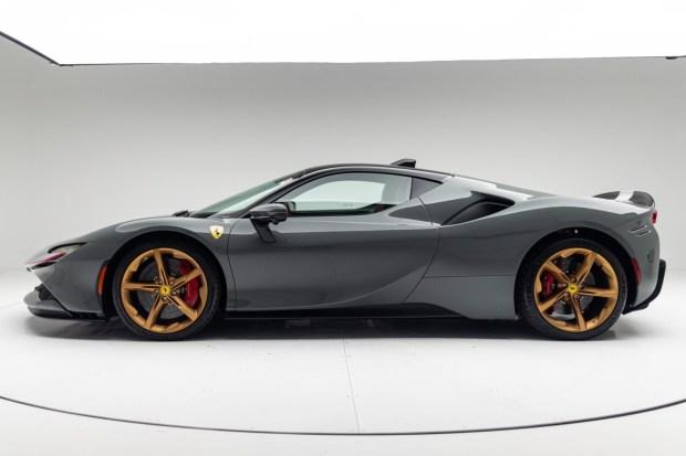 2023_ferrari_sf90-stradale_photo-06-18796 96-Mile 2023 Ferrari SF90 Stradale Assetto Fiorano