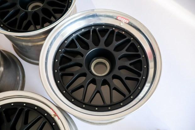 img_0588-jpg-02832-1 No Reserve: 18x10.5" and 18x13" BBS Center-Lock Wheels for Ferrari F40