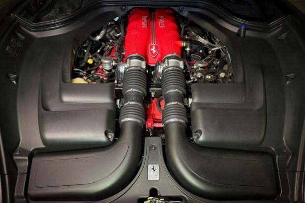 19k-Mile 2010 Ferrari California
