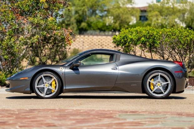 2014_ferrari_458-spider_2014_ferrari_458-spider_823f2934-3195-4760-b740-2d526a78d872-cuuw6b-59720-16729-1 Original-Owner 2014 Ferrari 458 Spider