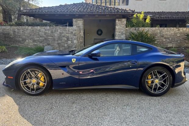 6k-Mile 2017 Ferrari F12berlinetta