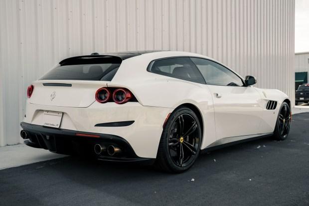 2017 Ferrari GTC4Lusso V12