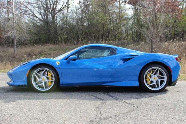 2k-Mile 2022 Ferrari F8 Spider