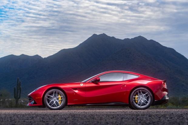 132-Mile 2016 Ferrari F12berlinetta