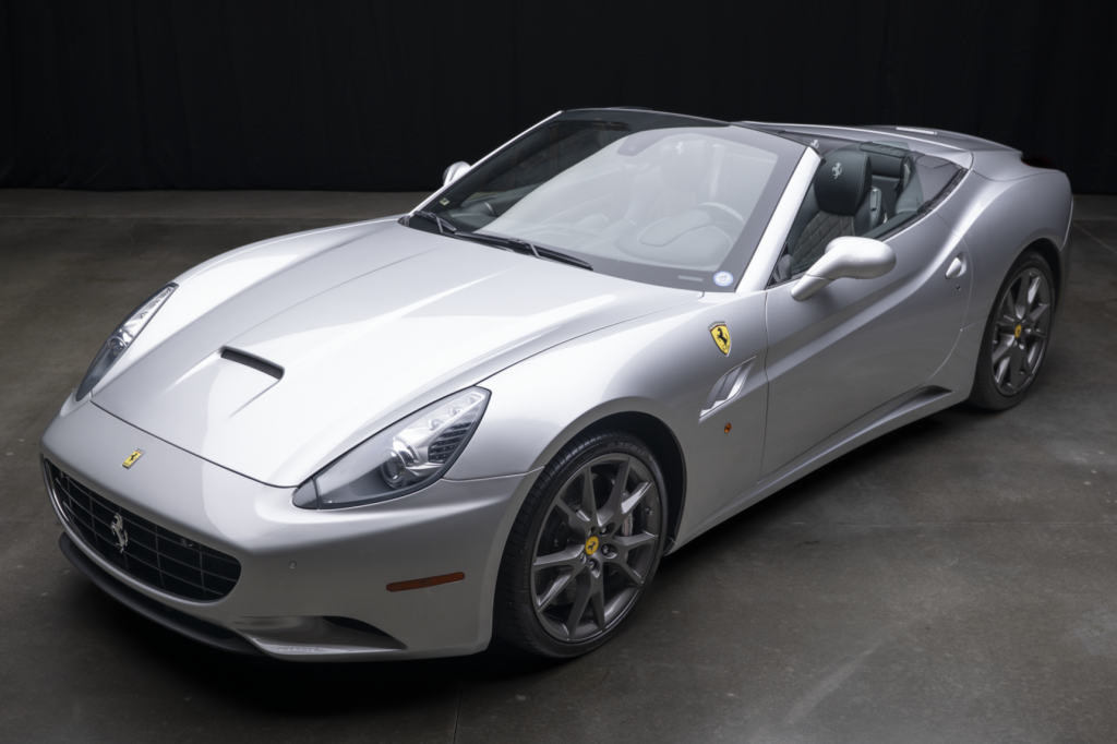 41k-Mile 2013 Ferrari California 30 HS 2013_ferrari_california_p1201026-60032