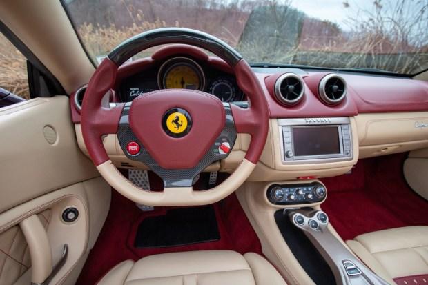 2014_ferrari_california_details-110-73465 2014 Ferrari California 30 HS