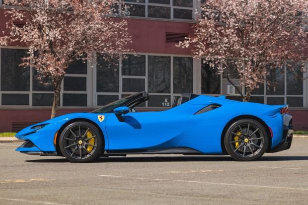 2025 Ferrari SF90 Spider