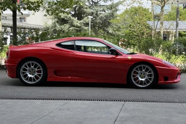 9k-Kilometer 2004 Ferrari 360 Challenge Stradale