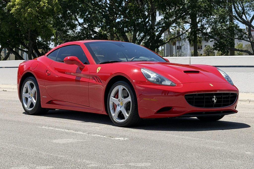 2012_ferrari_california_img_1735-34523