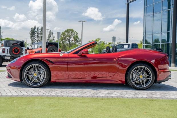 7k-Mile 2015 Ferrari California T