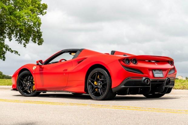 621-Mile 2022 Ferrari F8 Spider