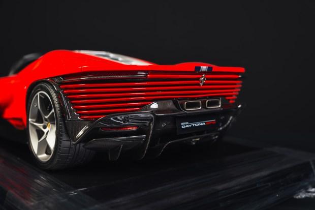 dsc01135-08594-1 No Reserve: Ferrari Daytona SP3 Scale Model by Amalgam