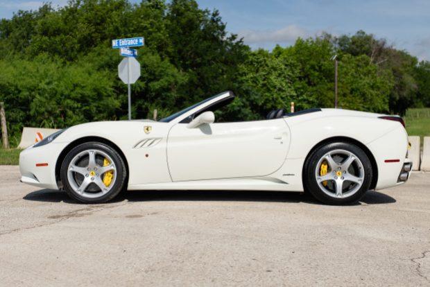 No Reserve: 15k-Mile 2013 Ferrari California 30